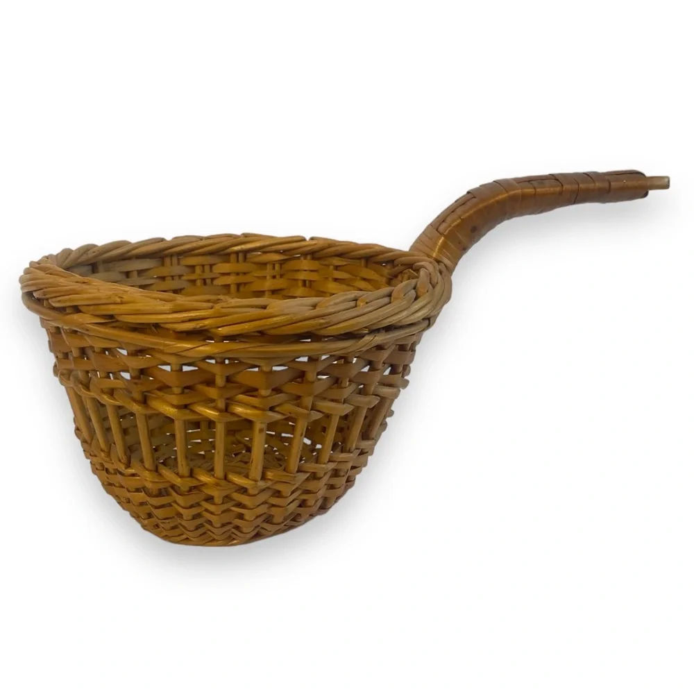 Vintage Wicker Basket W/ Handle Planter, Boho Decor, Bohemian,Mid Century 0182S‎